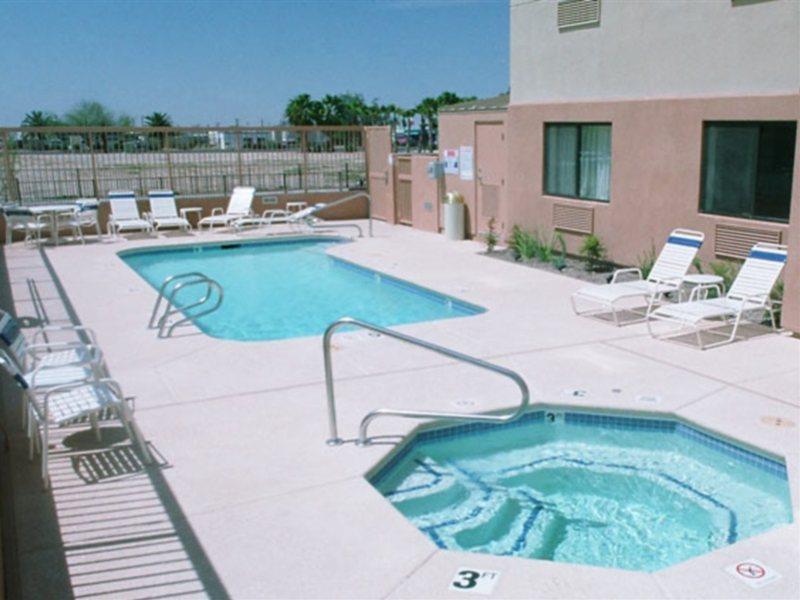 Baymont By Wyndham Tucson Airport Hotel Buitenkant foto